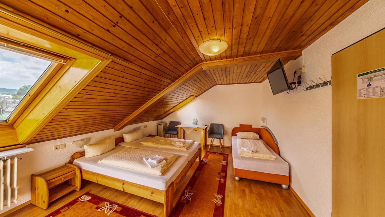 Hotel Vulkanstueble Achkarren エクステリア 写真